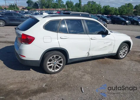 2015 BMW X1 xDrive28I z USA, uszkodzony, nr VIN WBAVL1C58FVY33290